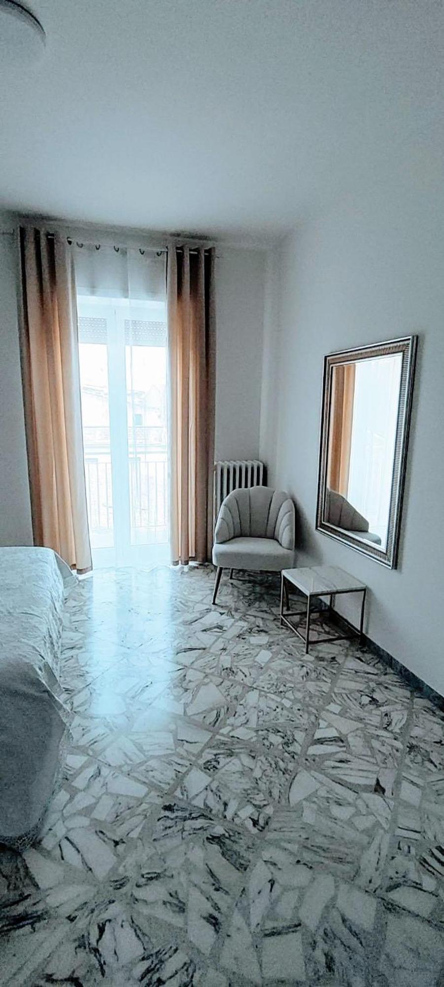 Angela'S Apartment. Elegant Two Bedroom House In Irsina Exterior foto