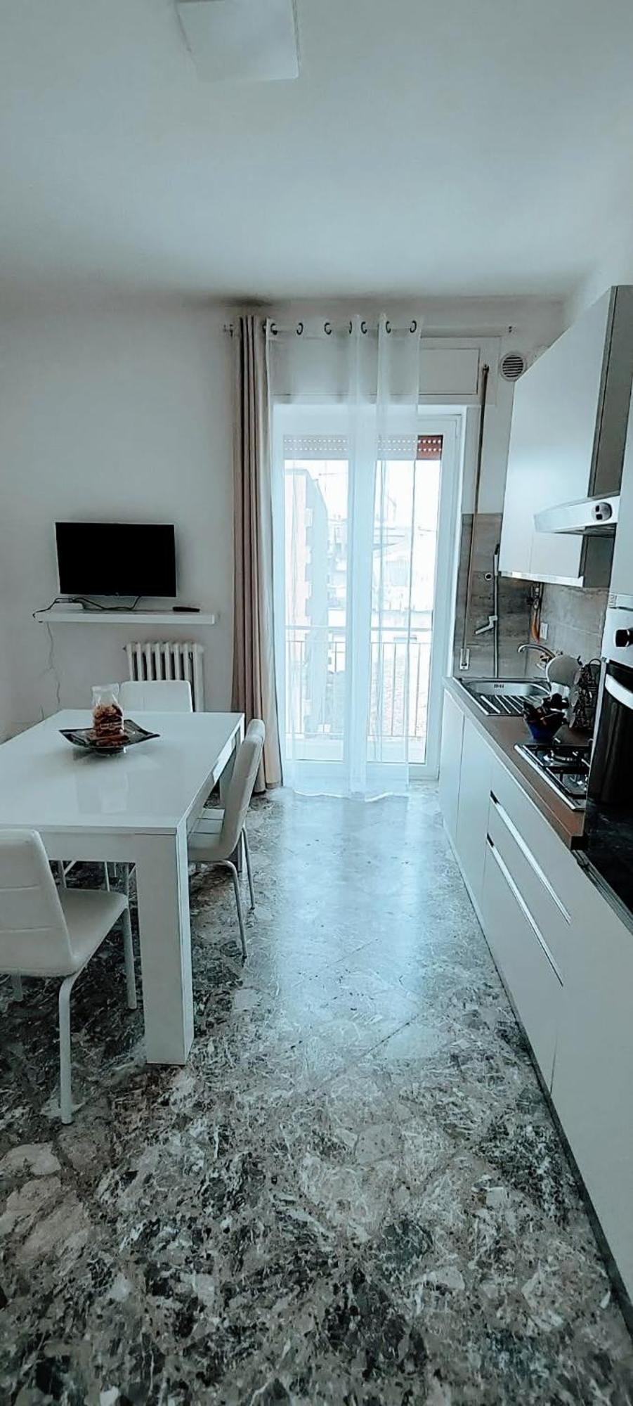 Angela'S Apartment. Elegant Two Bedroom House In Irsina Exterior foto